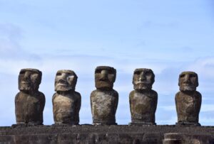 easter island | chile | ingenious travel